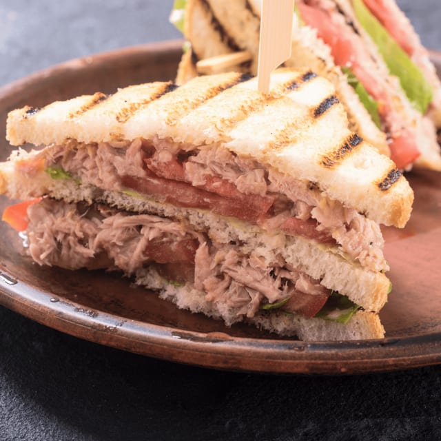 Tuna & Bacon Club.